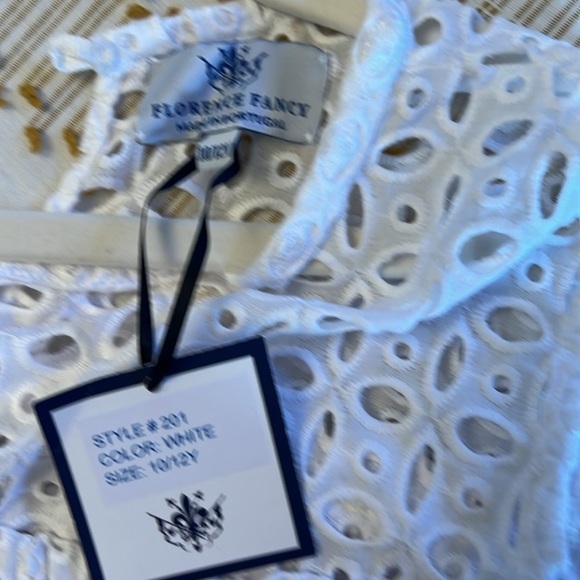 NWT FLORENCE FANCY Cold Shoulder White Eyelet Beach Dress - Picture 9 of 10